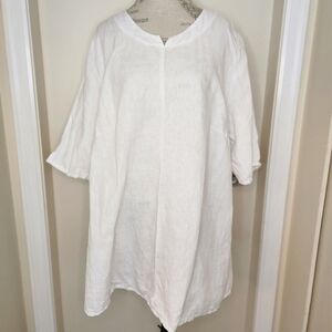 Toni T white linen tunic top